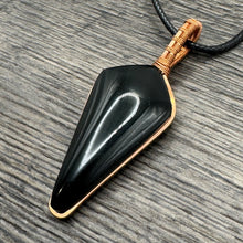 Load image into Gallery viewer, Black Unknown Pendant
