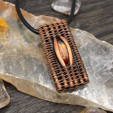 Load image into Gallery viewer, Sunstone Pendant
